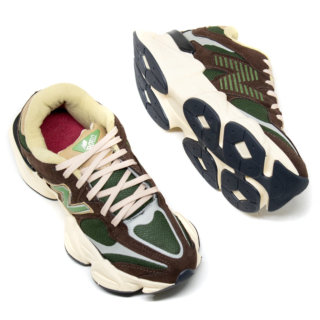 Tênis New Balance 9060