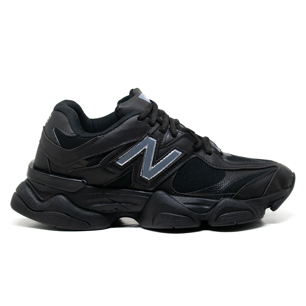Tênis New Balance 9060
