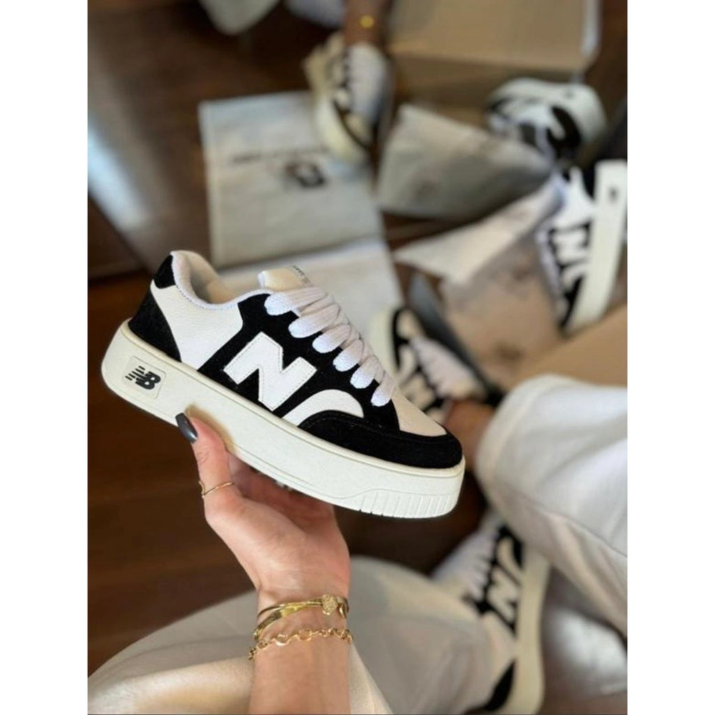 Tênis feminino  New Balance CT303