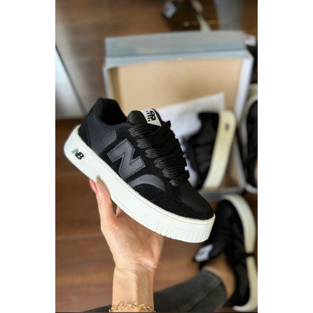 Tênis feminino  New Balance CT303