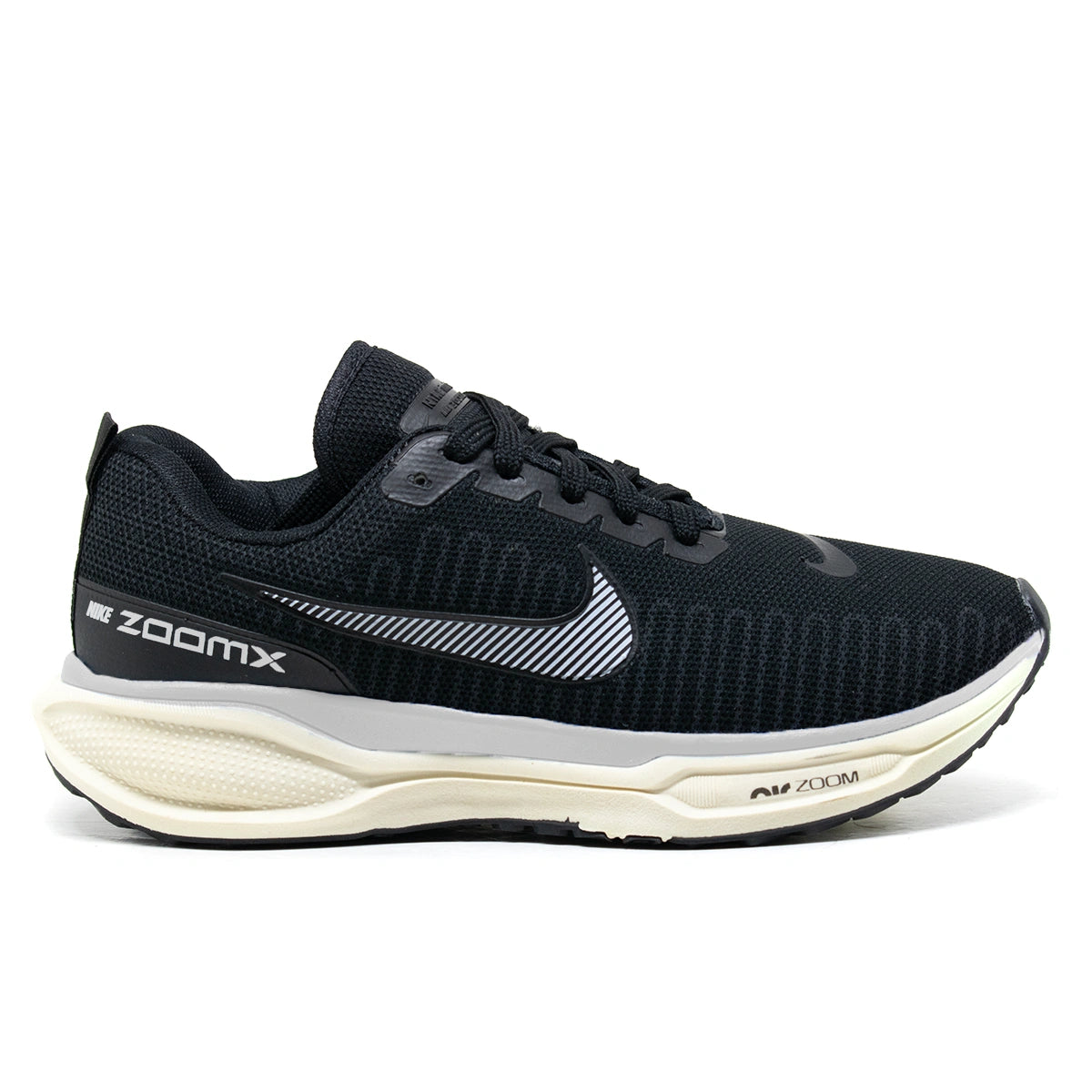 Tênis Masculino Nike Air ZoomX – Preto e Branco / 38