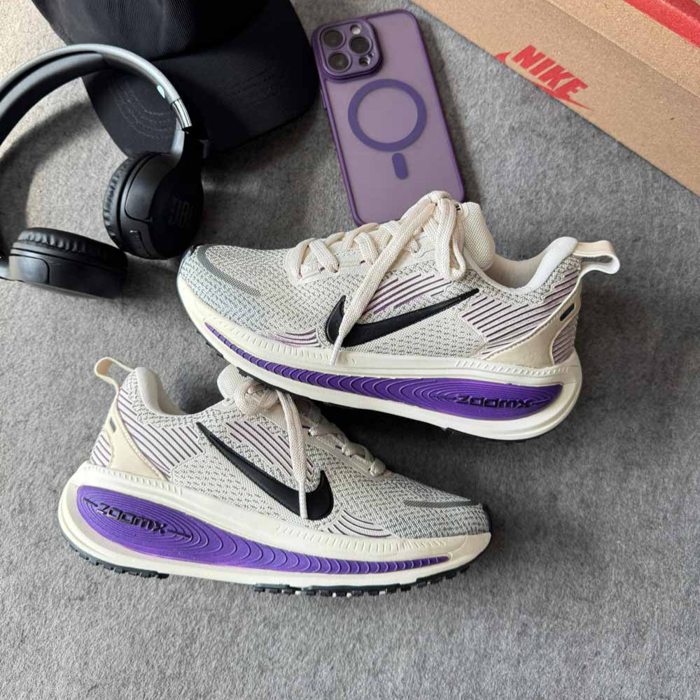 Tênis Nike Vomero 18 Premium Feminino